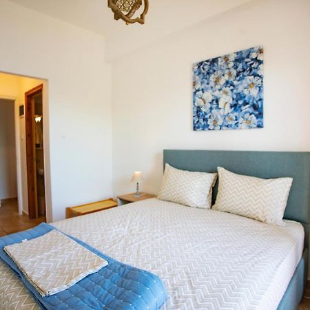 Notos Sea Front Apartment Glossa Buitenkant foto