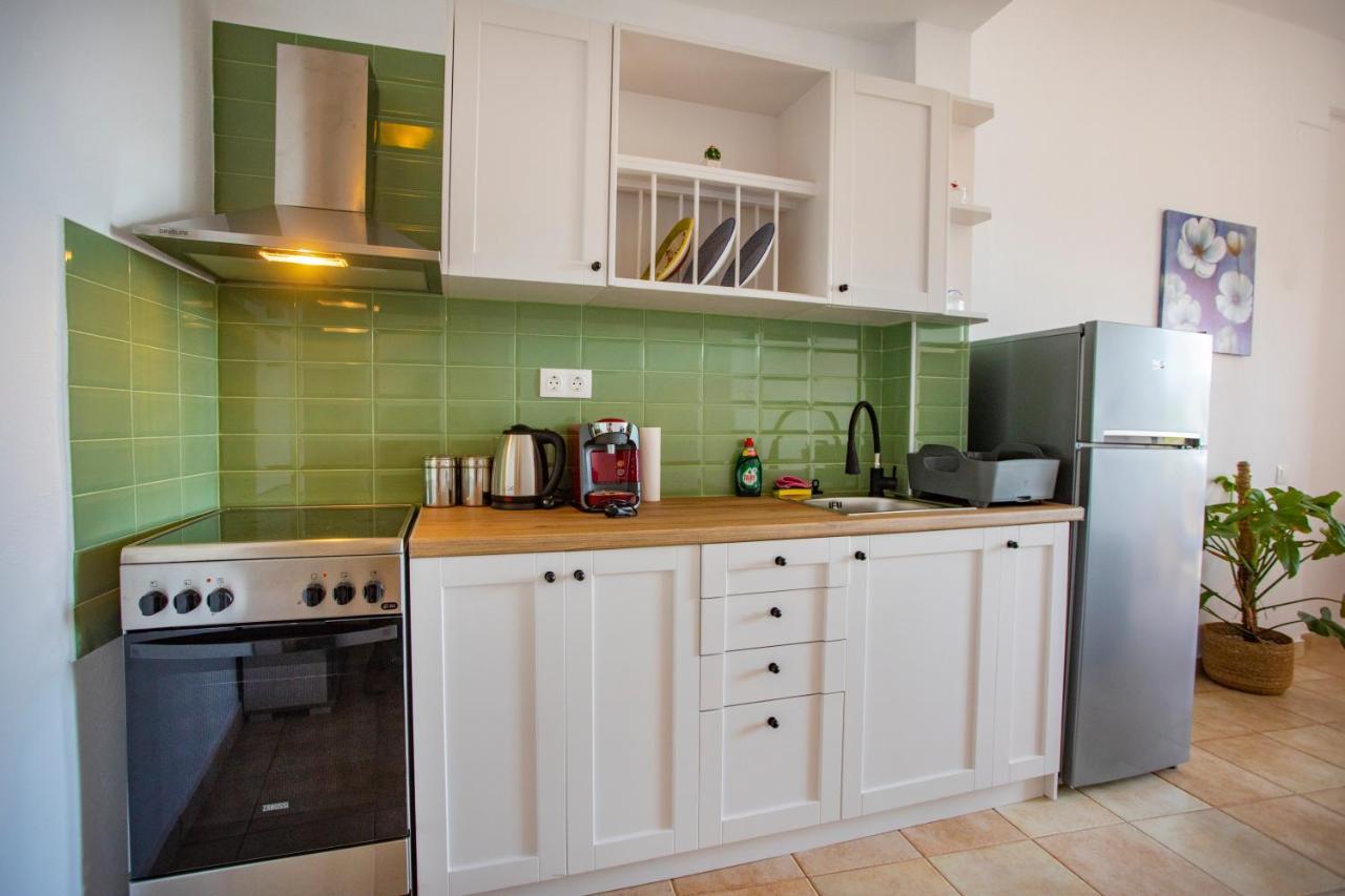Notos Sea Front Apartment Glossa Buitenkant foto